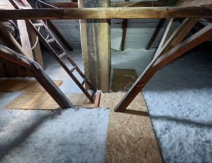 Zateplení bytového domu pomocí foukané izolace